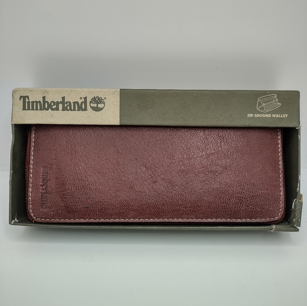 Timberland  Brown Leather Zip Around Wallet New With Tag